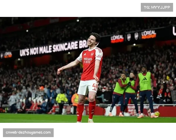 37岁替补奇兵科斯托拉斯倒钩救主,布莱顿老将闪耀关键时刻 37岁替补奇兵科斯托拉斯倒钩救主,布莱顿老将闪耀关键时刻